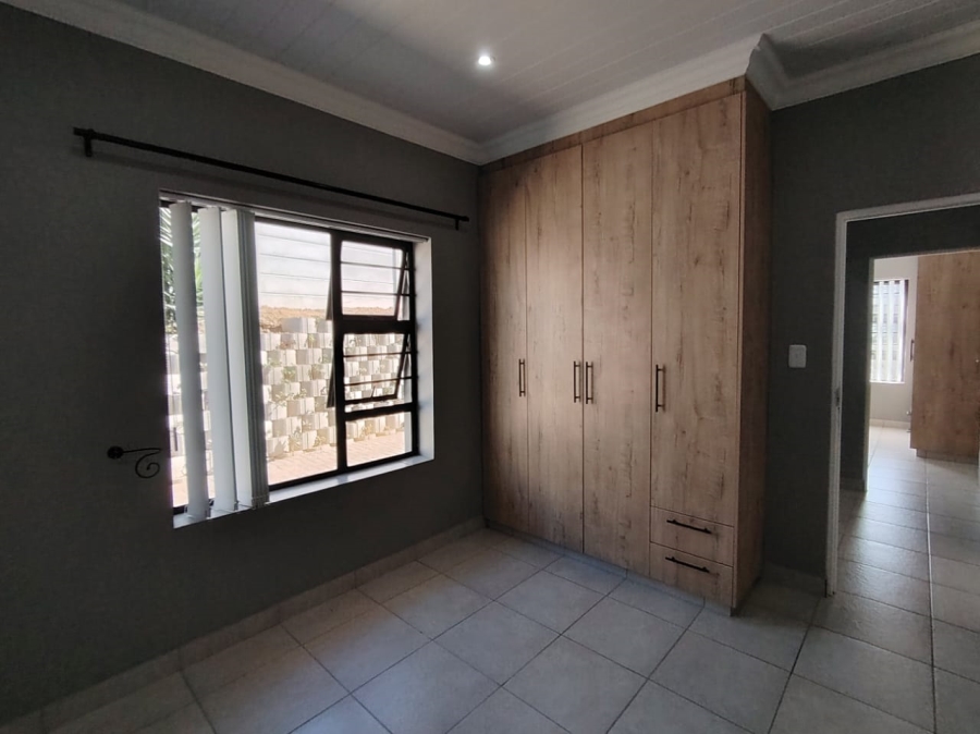 4 Bedroom Property for Sale in Island View Western Cape
